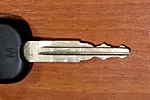 нарезаный ключ для хундая 