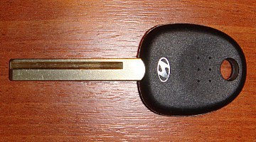 фото ключа HYUNDAI сместом под чип