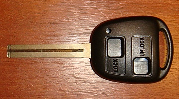 фото корпуса ключа 2 кнопки LEXUS (toy48)