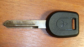 фото ключа mitsubishi HU56